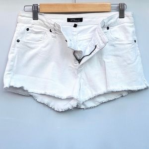 STS Blue white fray hem booty short